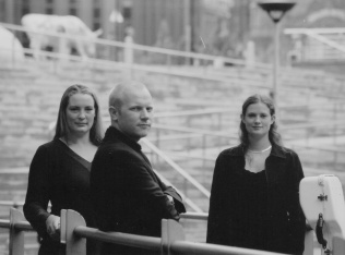 M/c piano trio